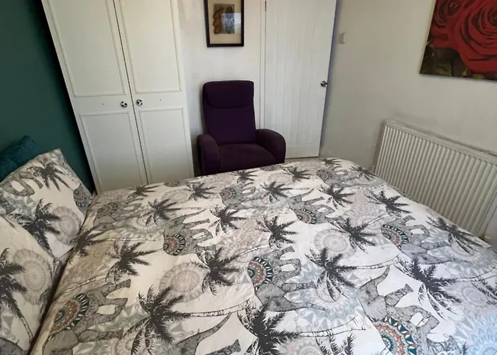 Guest house Private 1 Near Southmead Hospital Bristol
