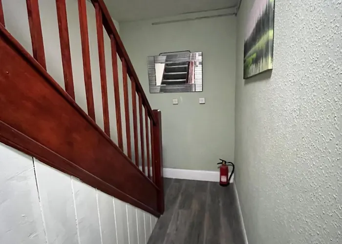 Private 1 Near Southmead Hospital * Bristol