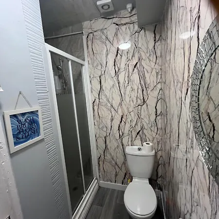 ゲストハウス Private 1 Near Southmead Hospital *