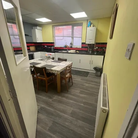 Guest house Private 1 Near Southmead Hospital Bristol