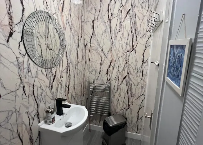 招待所 Private 1 Near Southmead Hospital